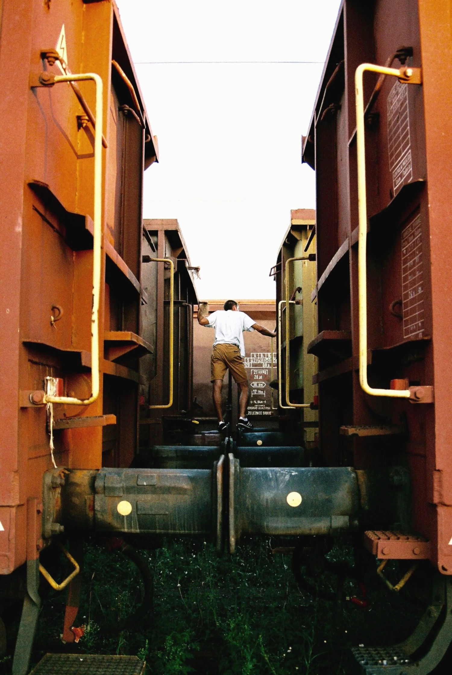 Canon® Canon EOS 1000FN Fully Auto SLR 35mm Film Camera With 35mm-80mm Zoom Lens 10 Canon® Canon EOS 1000FN Fully Auto SLR 35mm Film Camera With 35mm-80mm Zoom Lens - Image 8