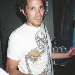 Canon® Canon Sure Shot Supreme 35mm Film Camera Point And Shoot -Camera Promotion Store canon sure shot supreme 35mm film camera point and shoot with free black leather canon case 15