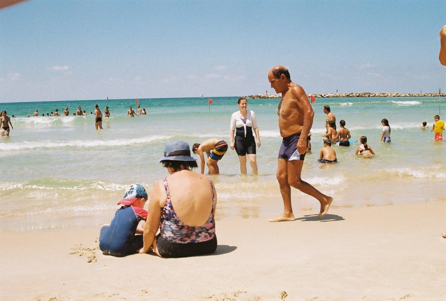 Cosina CT-2 Vintage SLR 35mm Film Camera With F/1.8 50mm Prime Lens 4 Cosina CT-2 Vintage SLR 35mm Film Camera With F/1.8 50mm Prime Lens - Image 2