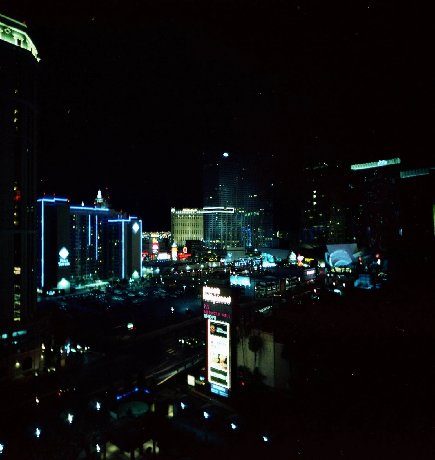 Mamiya M645J With 80mm F2.8 Lens. 6X4.5 Medium Format Film Camera. 15 Mamiya M645J With 80mm F2.8 Lens. 6X4.5 Medium Format Film Camera. - Image 13