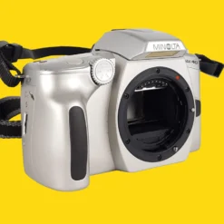 Minolta Dynax 40 Automatic 35mm SLR Film Camera - Body Only -Camera Promotion Store minolta dynax 40 automatic 35mm slr film camera body only 4