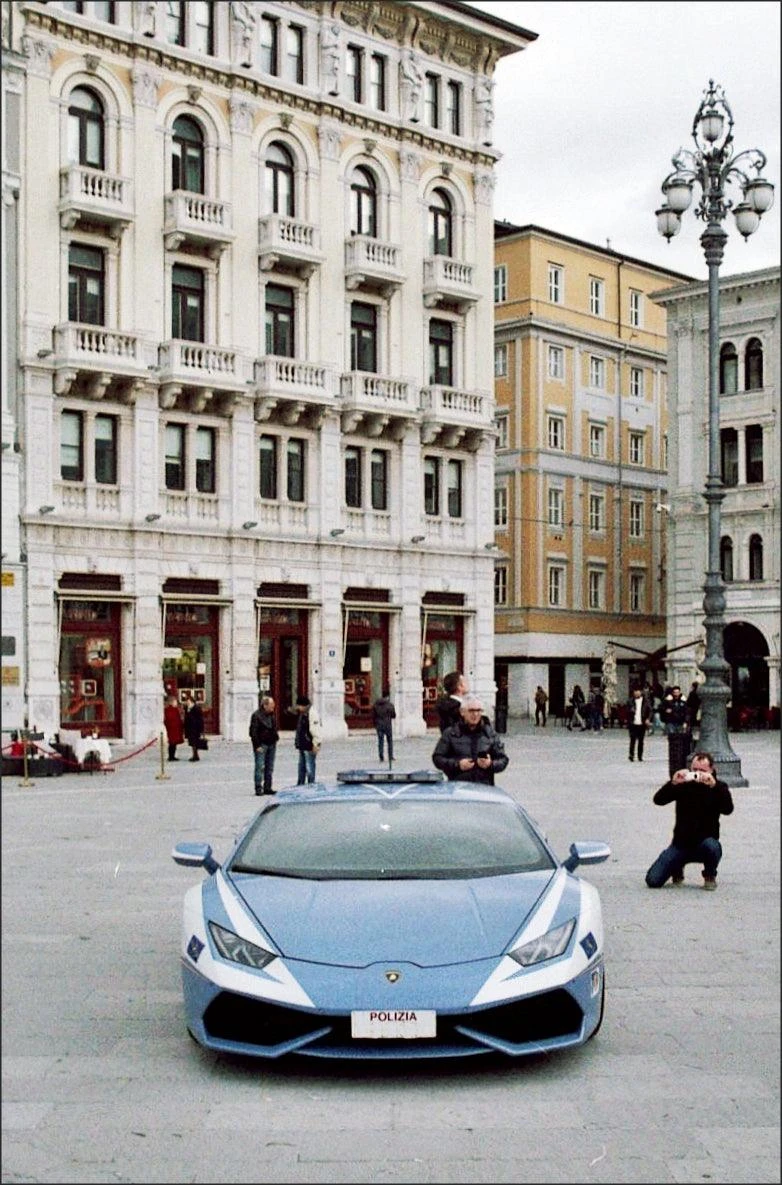 Minolta Dynax 500si Automatic 35mm SLR Film Camera - Body Only 12 Minolta Dynax 500si Automatic 35mm SLR Film Camera - Body Only - Image 10