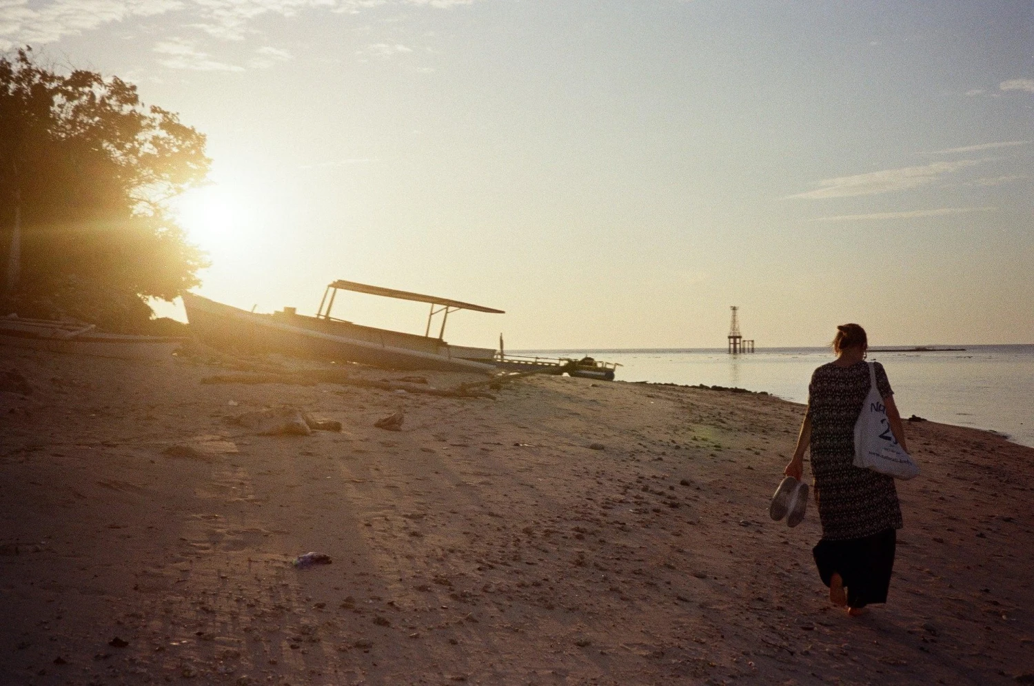 Minolta Riva Zoom 130 35mm Film Camera Point And Shoot 15 Minolta Riva Zoom 130 35mm Film Camera Point And Shoot - Image 13