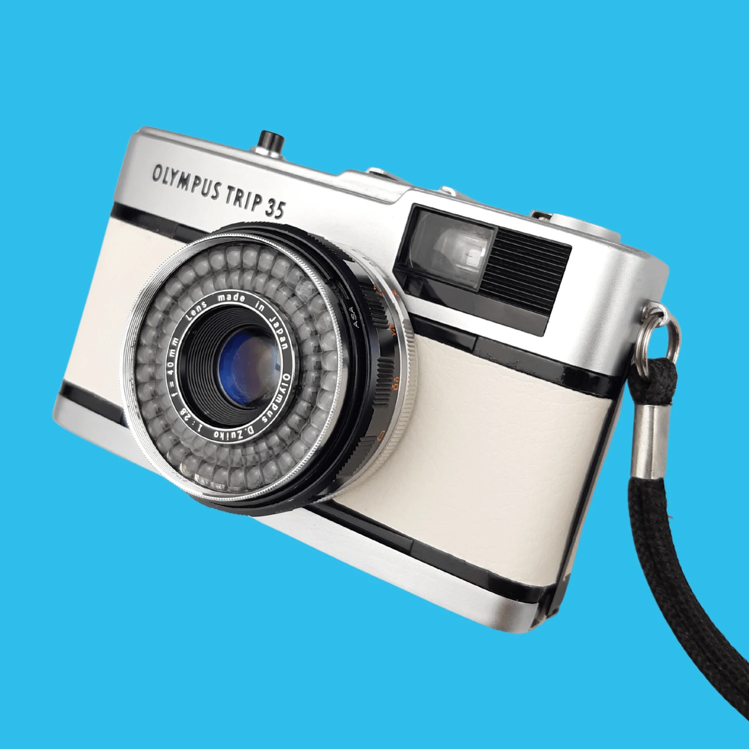 Olympus Trip 35 Custom White Leather Point And Shoot 35mm Film Camera 9 Olympus Trip 35 Custom White Leather Point And Shoot 35mm Film Camera - Image 7