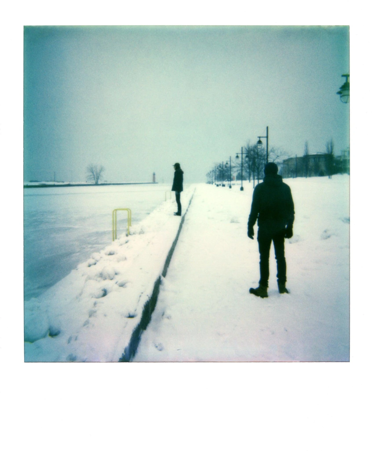 Polaroid Autofocus 660 Instant Film Camera 14 Polaroid Autofocus 660 Instant Film Camera - Image 12