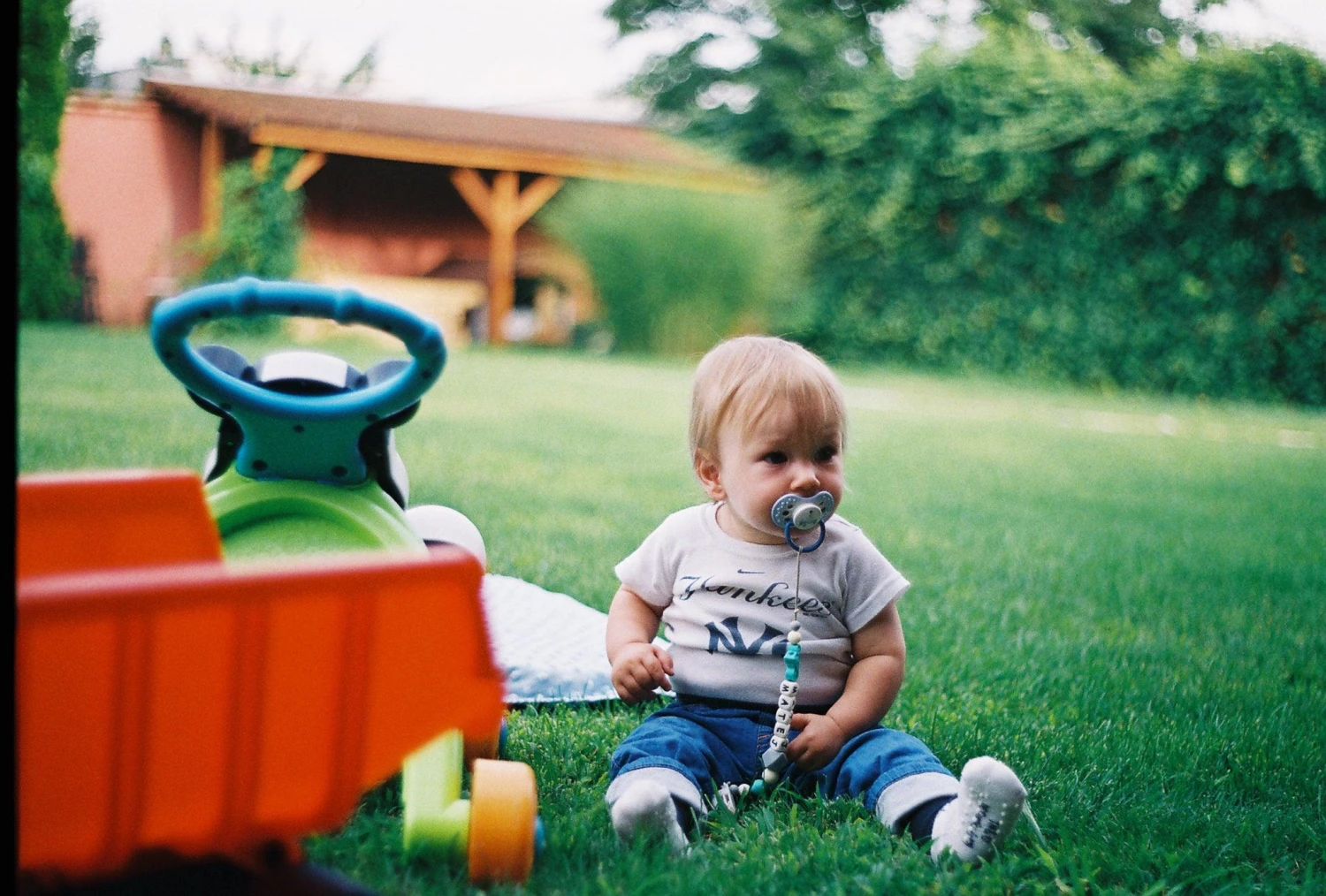 Praktica B 100 Electronic 35mm SLR Film Camera With Pentacton 50mm F/1.8 Lens 9 Praktica B 100 Electronic 35mm SLR Film Camera With Pentacton 50mm F/1.8 Lens - Image 7