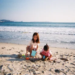 Retro VIBE 35mm Film Camera Reusable Point And Shoot - Black -Camera Promotion Store retro vibe 35mm film camera reusable point and shoot black 14