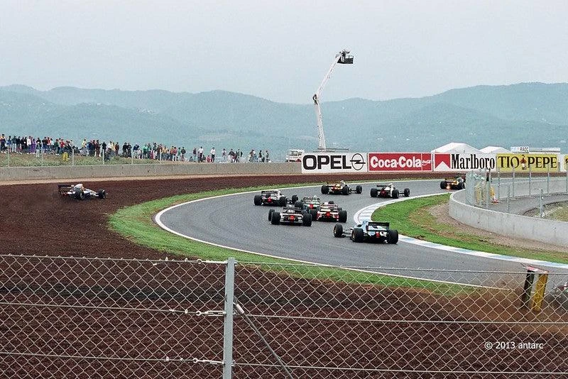 Ricoh KR-10 Super 35mm SLR Film Camera With Original F/2 50mm Prime Lens 14 Ricoh KR-10 Super 35mm SLR Film Camera With Original F/2 50mm Prime Lens - Image 12