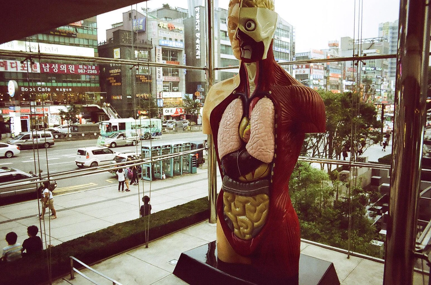 Tokina 28mm F/2.8 Camera Lens 11 Tokina 28mm F/2.8 Camera Lens - Image 9